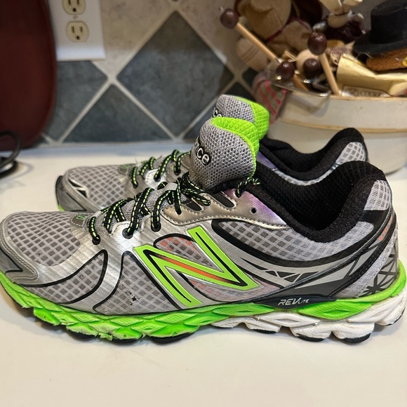 NB NEW BALANCE SNEAKERS RUN WALK ATHLETIC SZ 11.5 870v3 GRAY GREEN BLACK GLOW - Picture 8 of 14